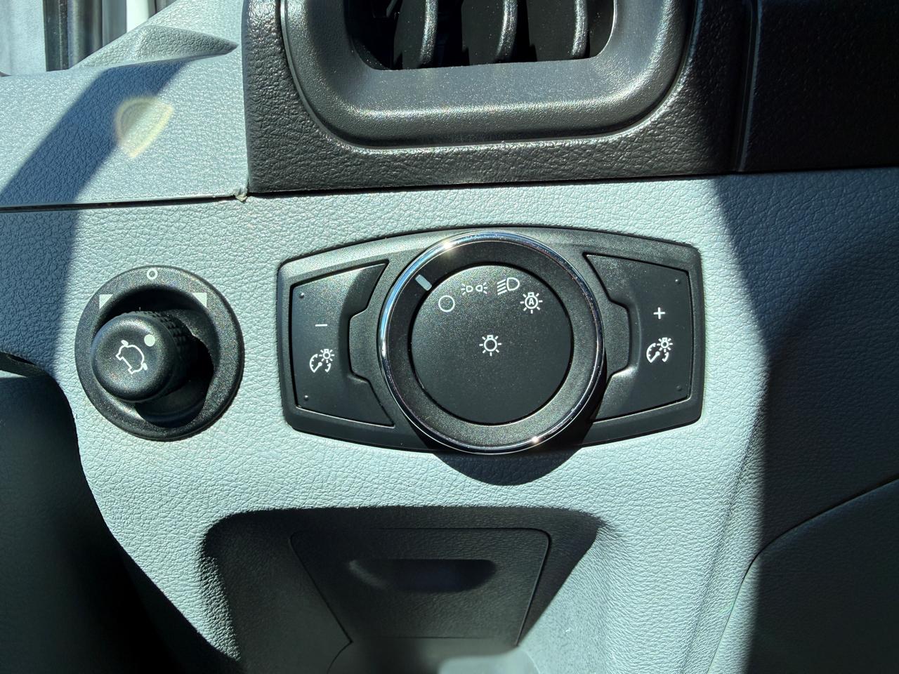 Ford Transit Wagon T-350 148" Low Roof XL Swing-Out RH Dr 2015