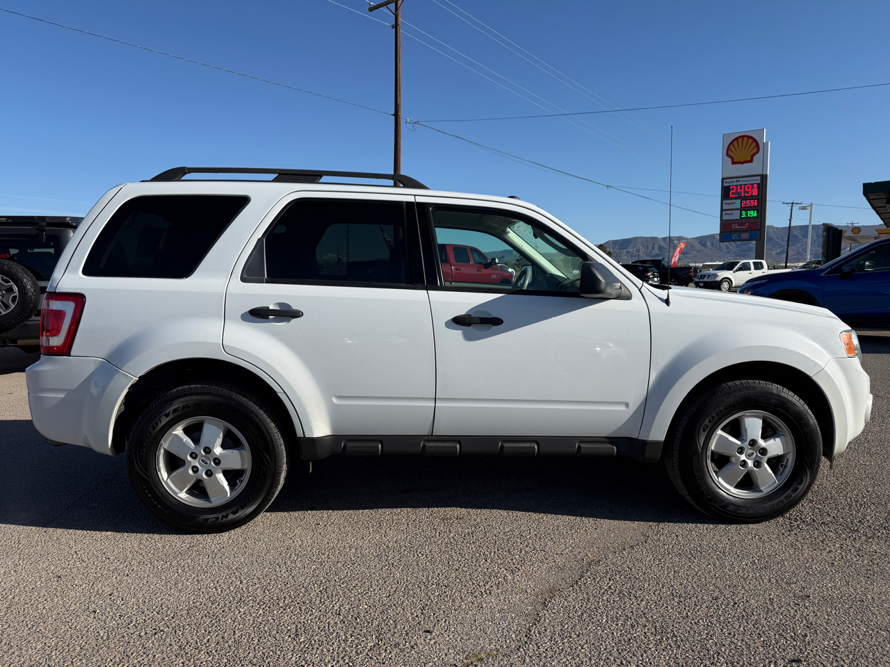 Ford Escape FWD 4dr V6 Auto XLT 2009