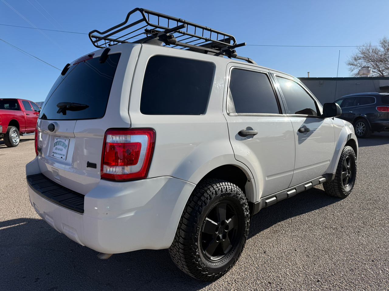 Ford Escape 4WD 4dr XLT 2010