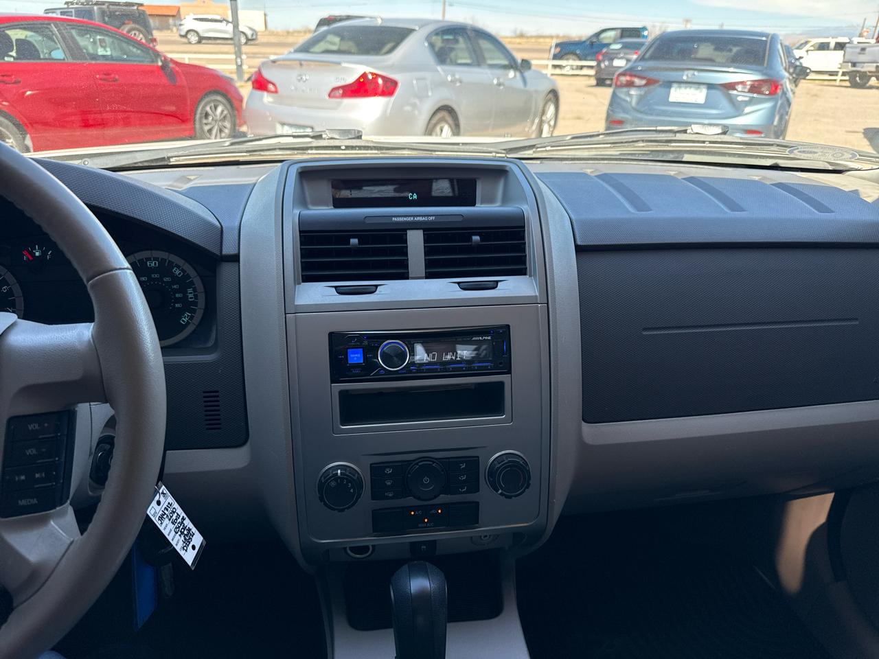 Ford Escape 4WD 4dr XLT 2010