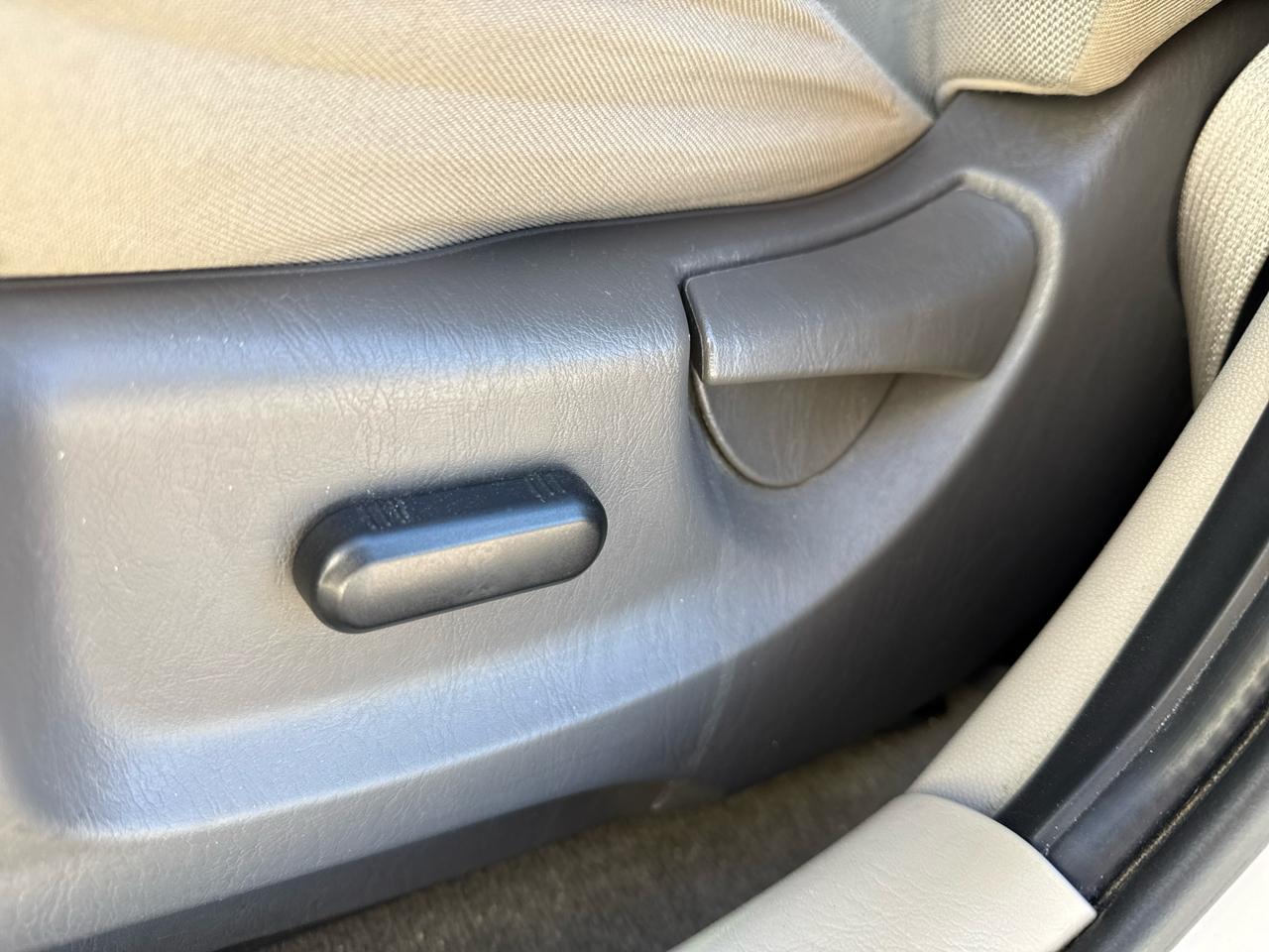 Ford Escape 4WD 4dr XLT 2010