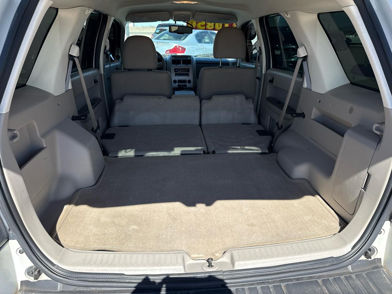 Ford Escape 4WD 4dr XLT 2010