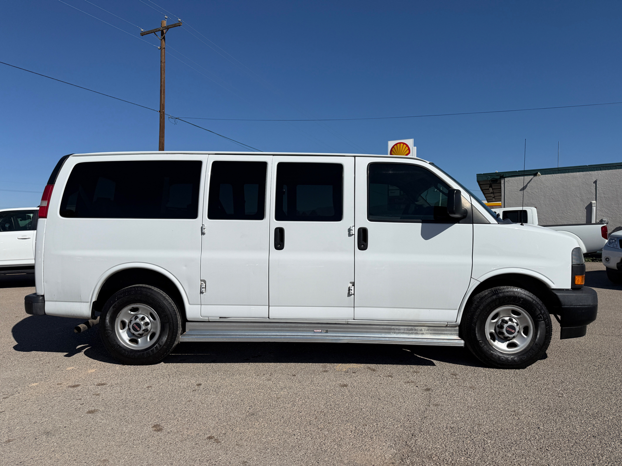 GMC Savana Passenger RWD 2500 135" LS 2019
