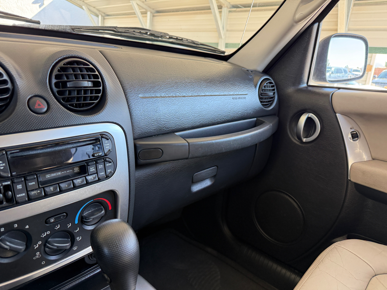 Jeep Liberty 4dr Limited 4WD 2004