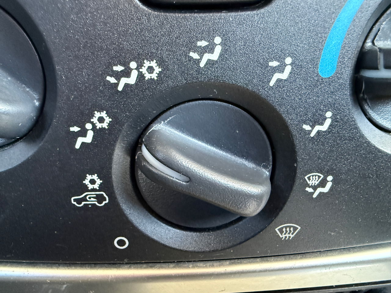 Jeep Liberty 4dr Limited 4WD 2004