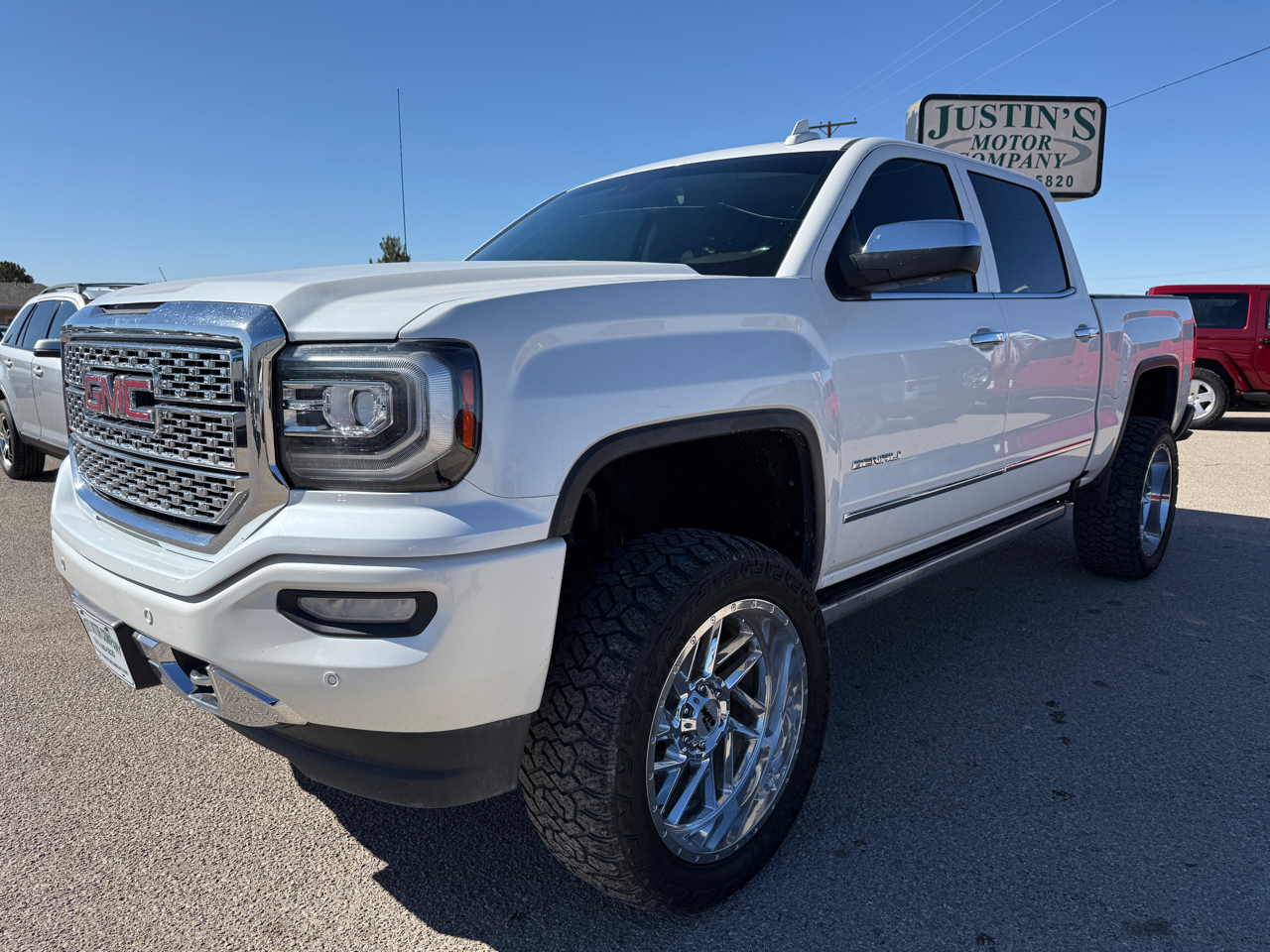 2018 GMC Sierra 1500 4WD Crew Cab 143.5" Denali