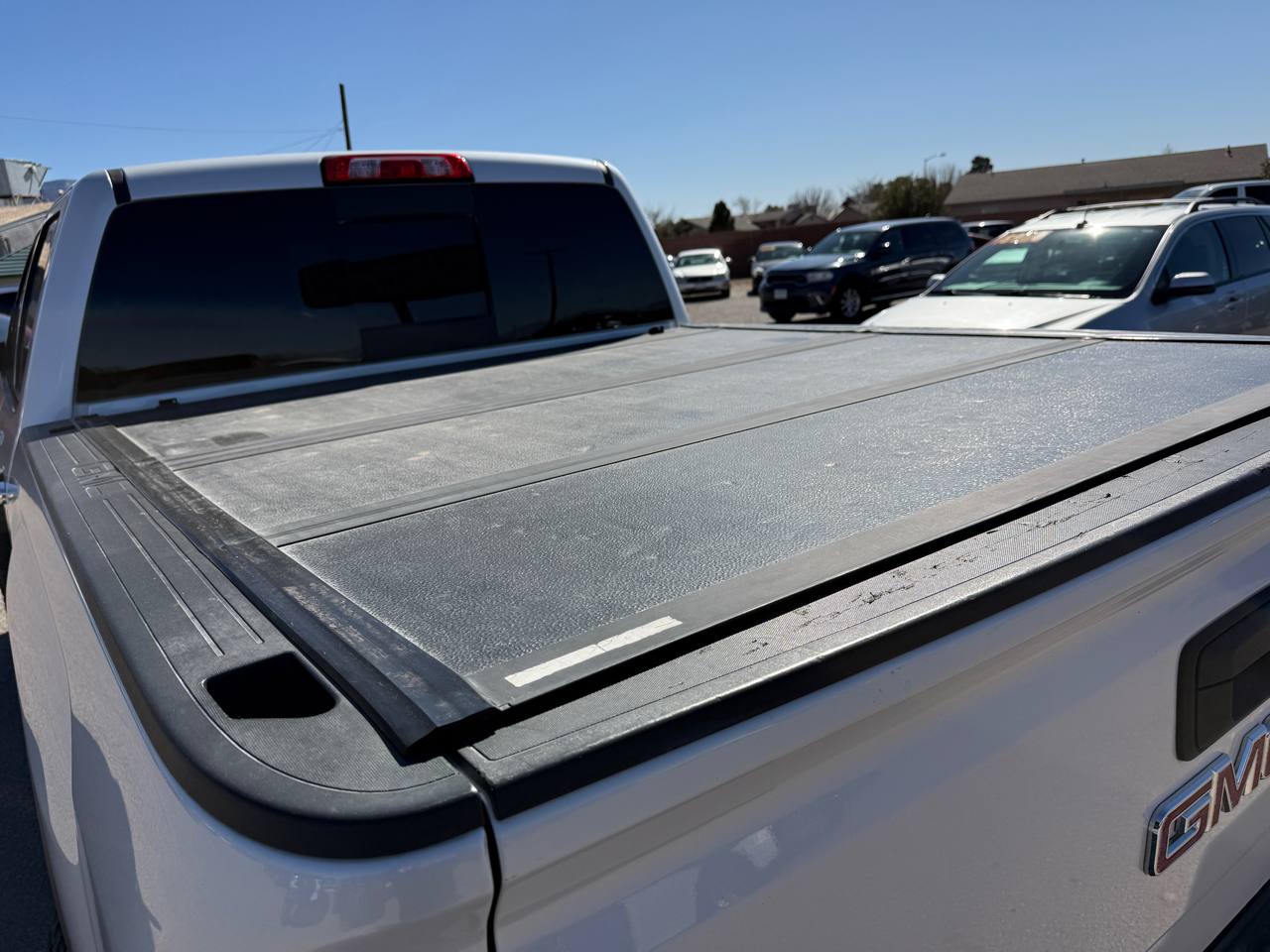 GMC Sierra 1500 4WD Crew Cab 143.5" Denali 2018