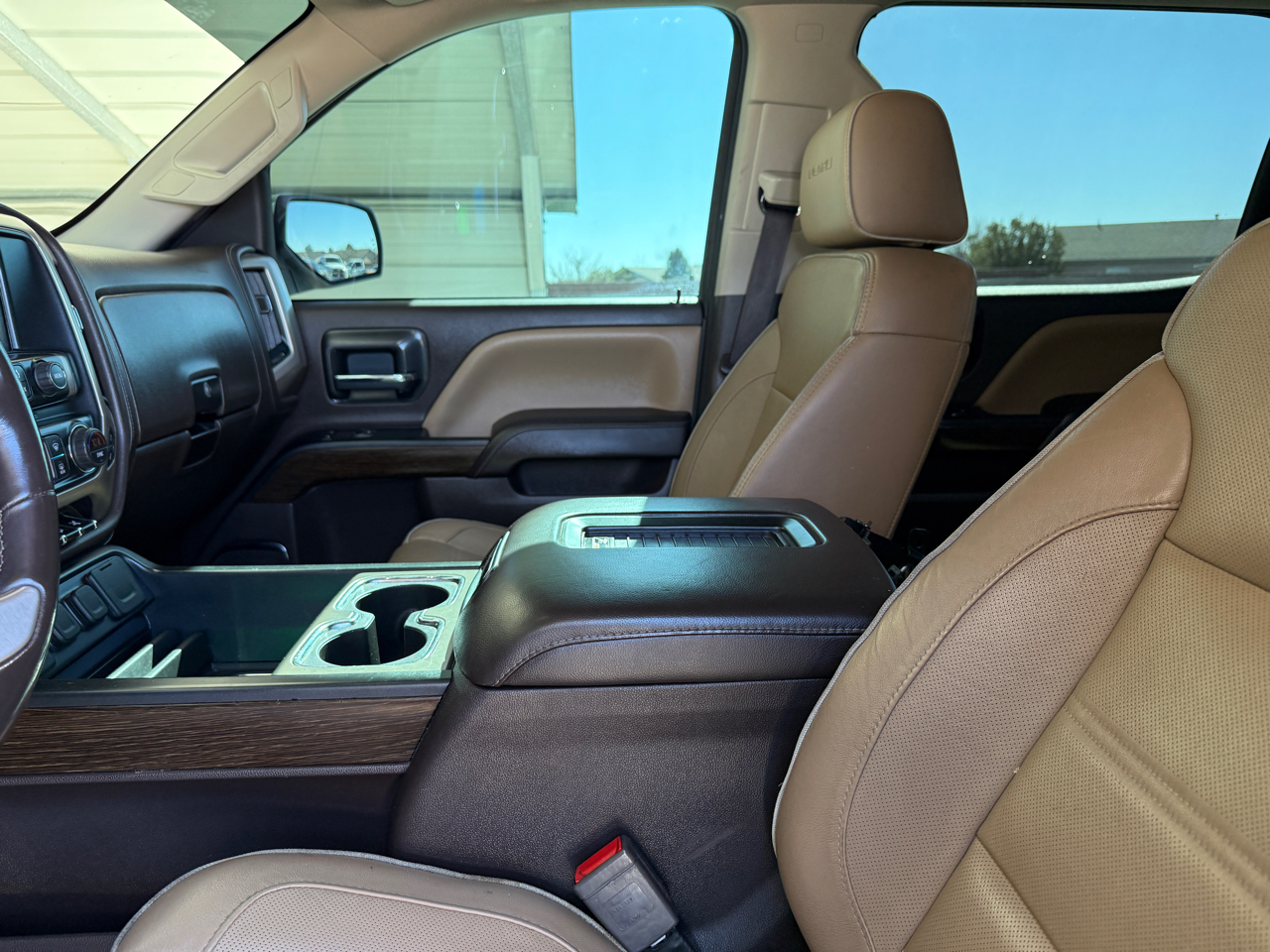 GMC Sierra 1500 4WD Crew Cab 143.5" Denali 2018