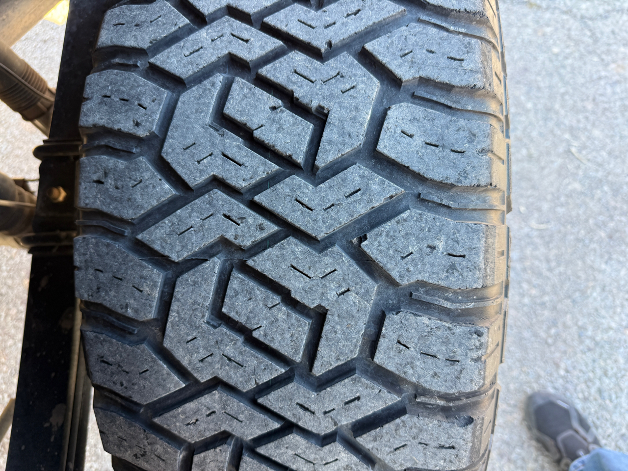 GMC Sierra 1500 4WD Crew Cab 143.5" Denali 2018