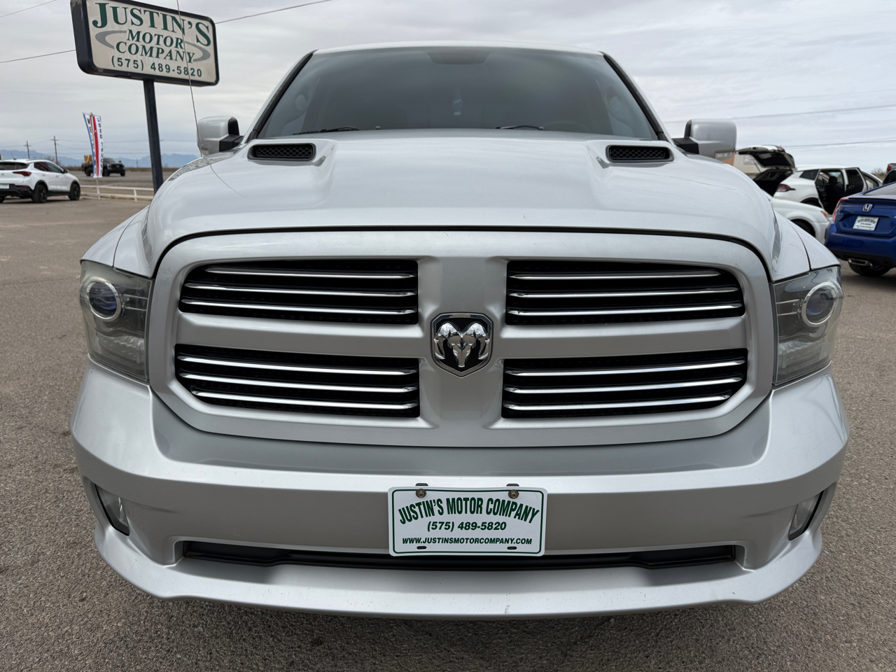 RAM 1500 4WD Crew Cab 140.5" Sport 2013
