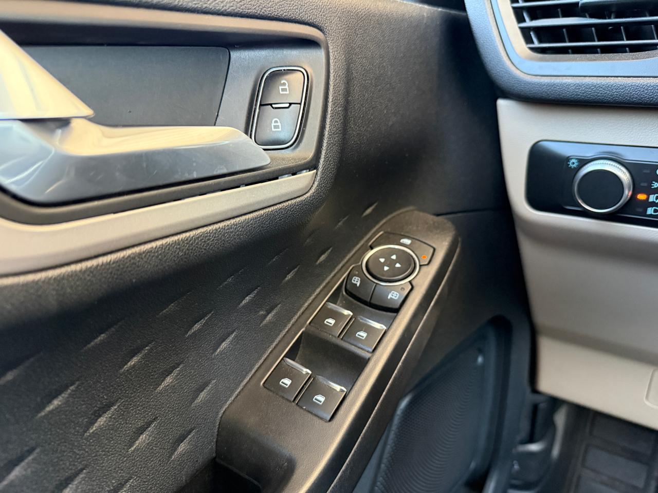 Ford Escape SE FWD 2020