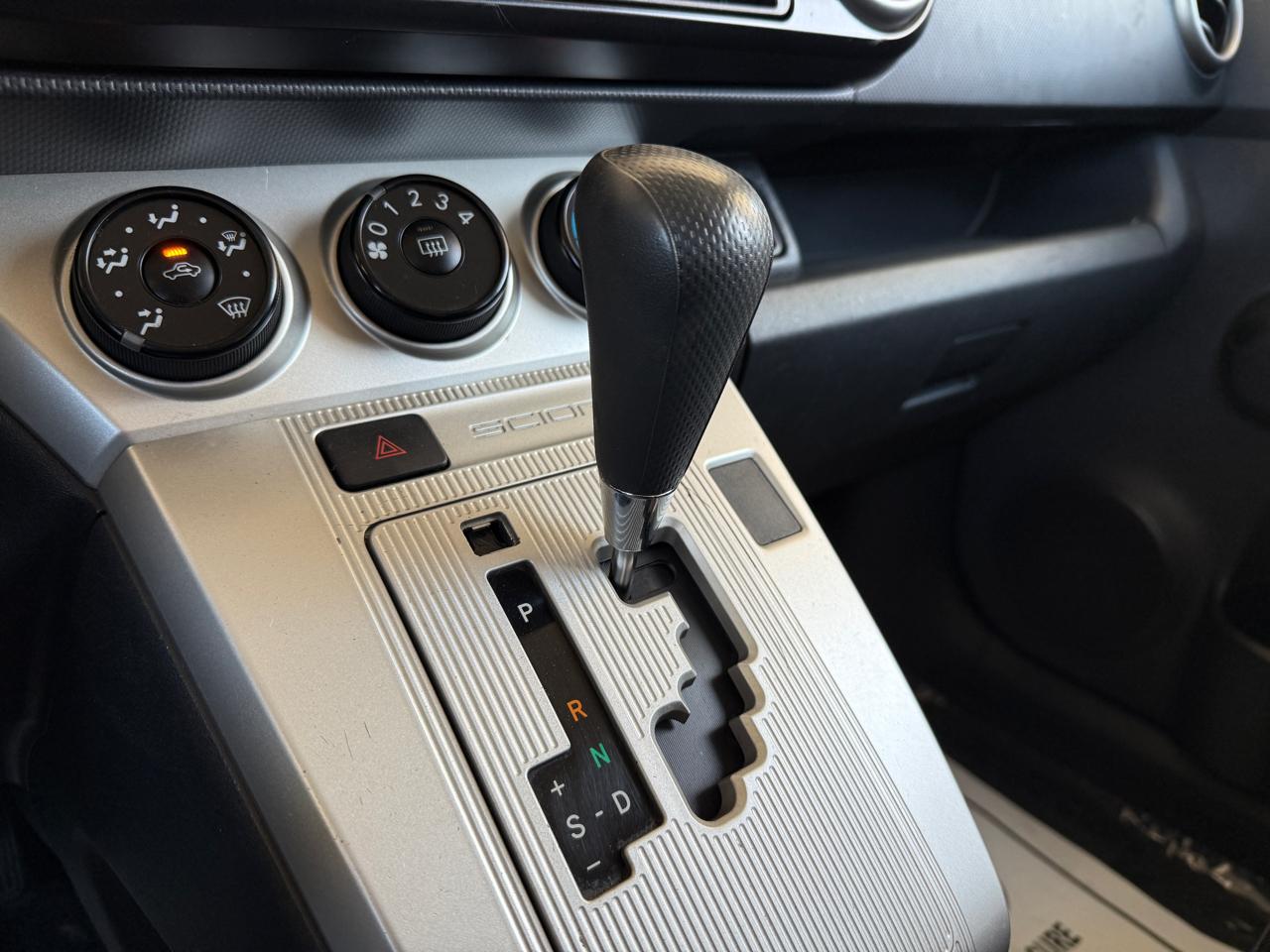 Scion xB 5dr Wgn Man (Natl) 2010