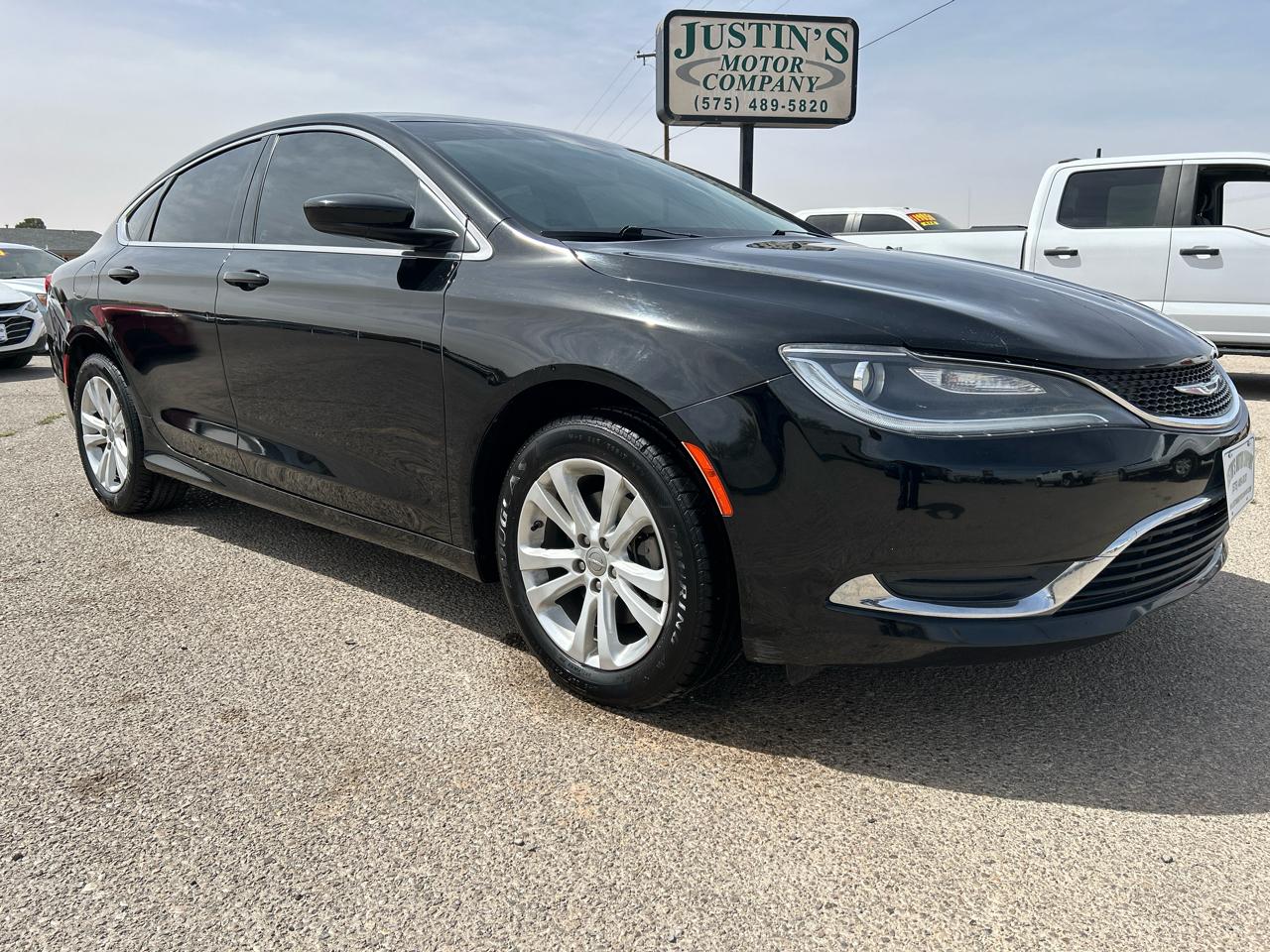 2016 Chrysler 200 4dr Sdn Limited FWD