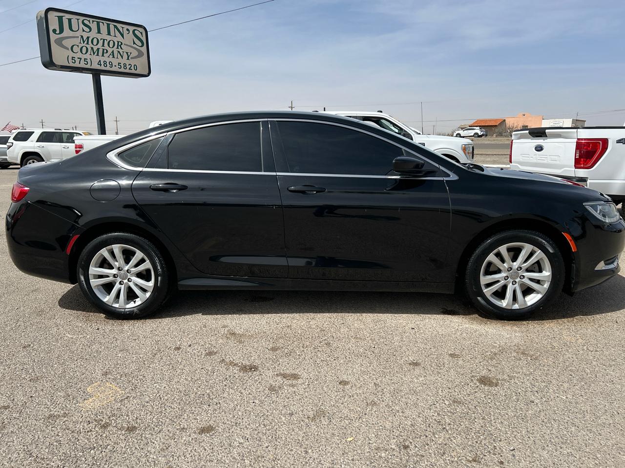 Chrysler 200 4dr Sdn Limited FWD 2016