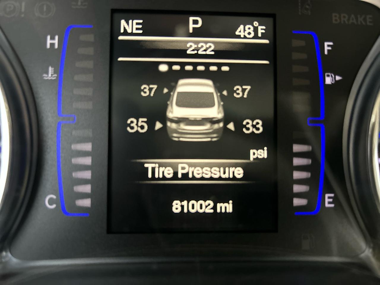 Chrysler 200 4dr Sdn Limited FWD 2016