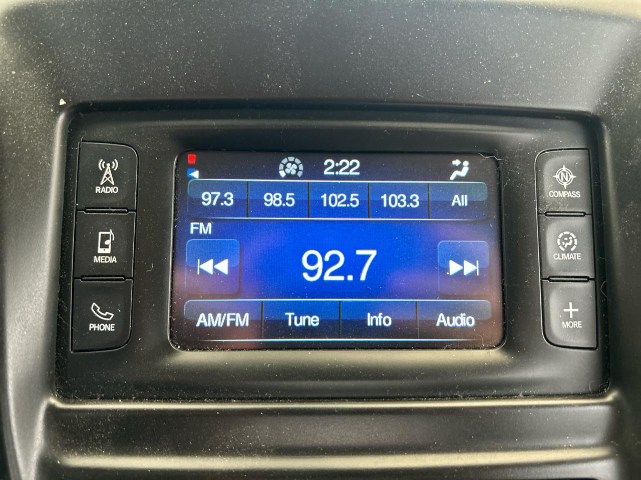 Chrysler 200 4dr Sdn Limited FWD 2016