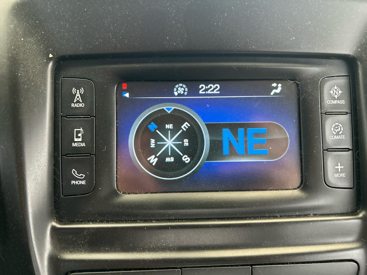 Chrysler 200 4dr Sdn Limited FWD 2016