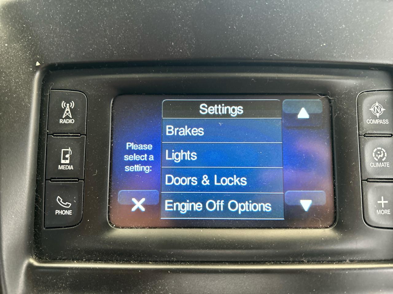 Chrysler 200 4dr Sdn Limited FWD 2016