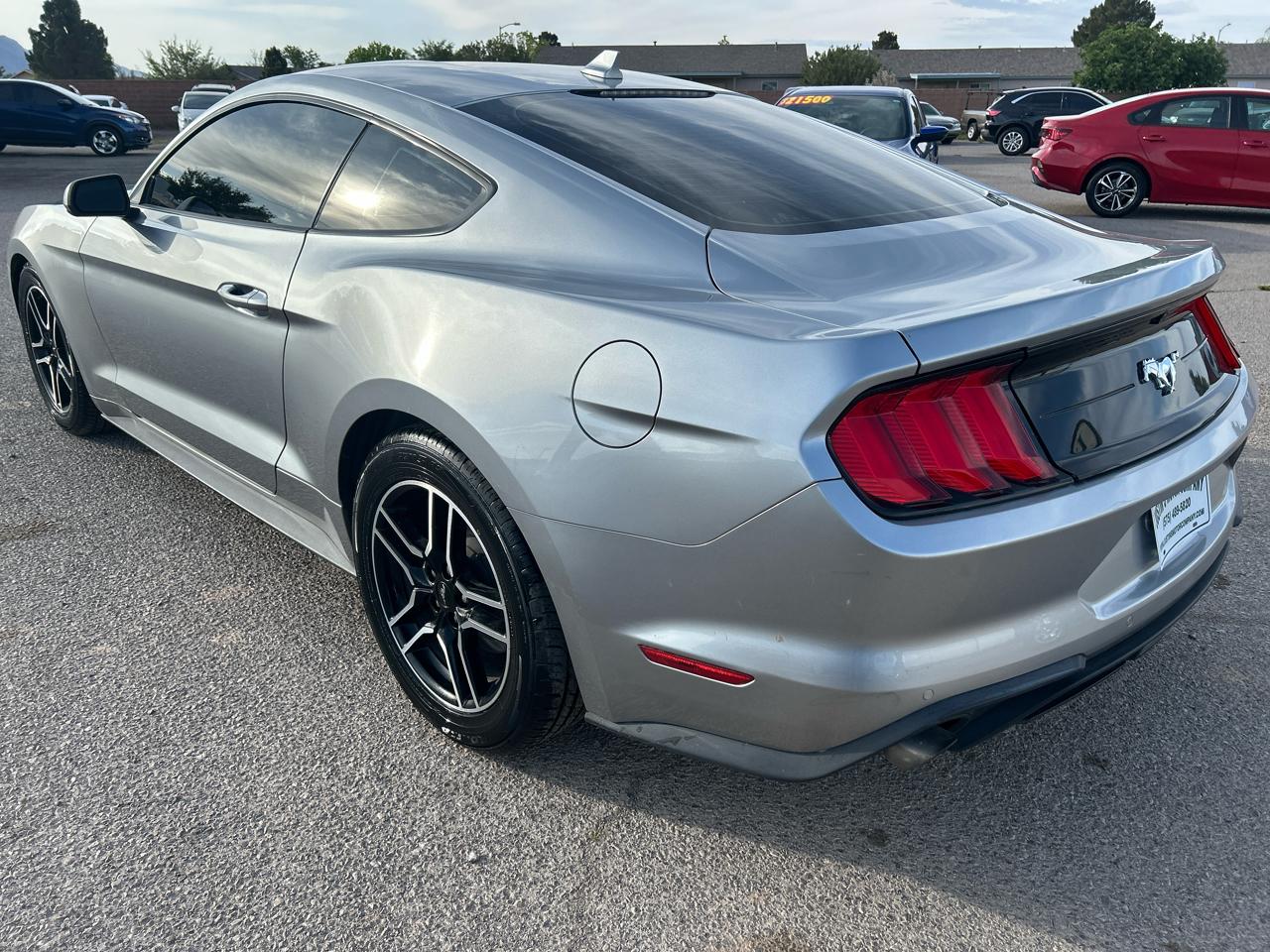 Ford Mustang EcoBoost Fastback 2021