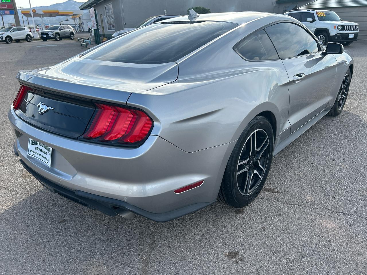 Ford Mustang EcoBoost Fastback 2021