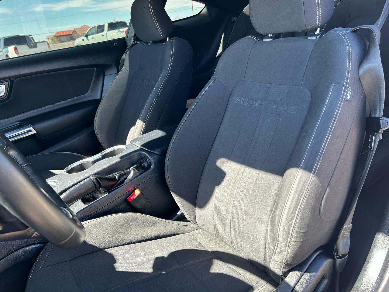 Ford Mustang EcoBoost Fastback 2021