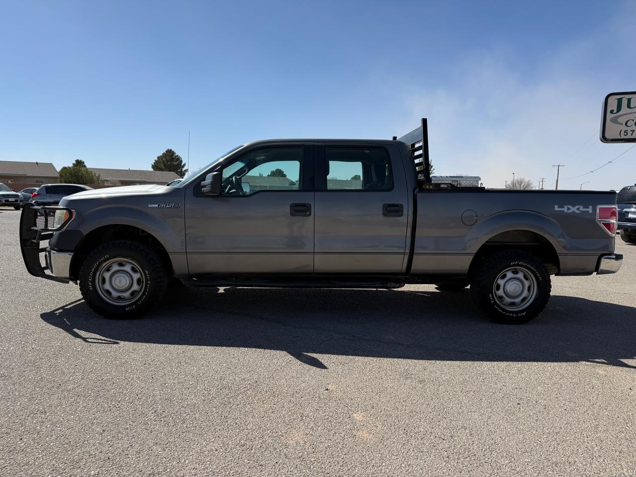 Ford F-150 4WD SuperCrew 145" XL 2013