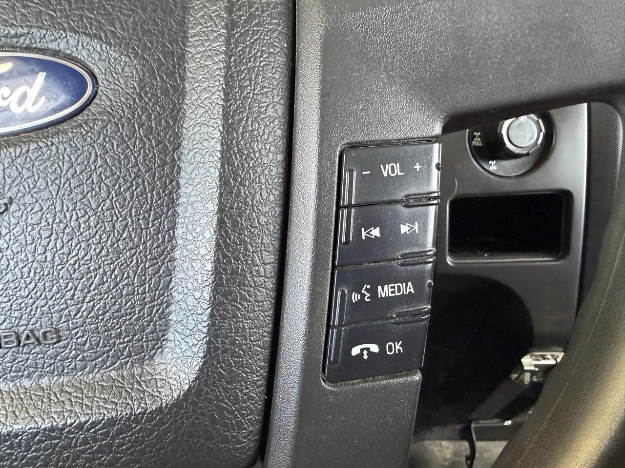 Ford F-150 4WD SuperCrew 145" XL 2013