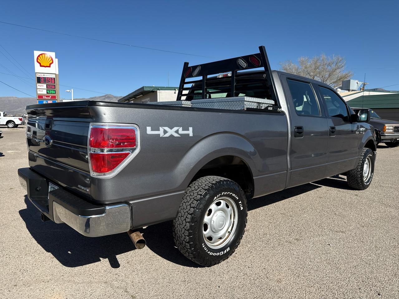 Ford F-150 4WD SuperCrew 145" XL 2013