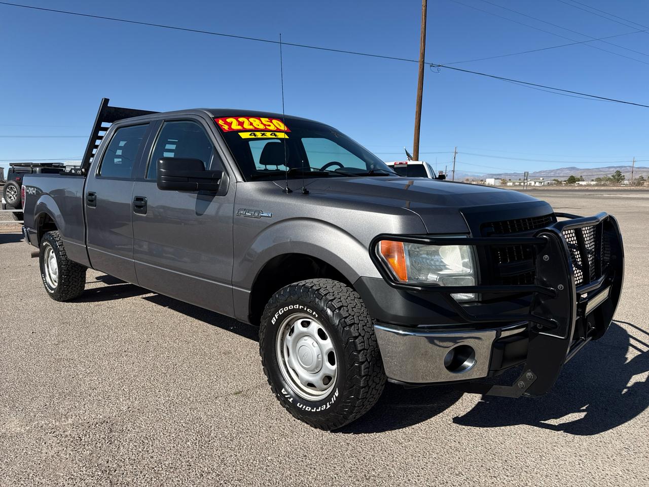 Ford F-150 4WD SuperCrew 145" XL 2013