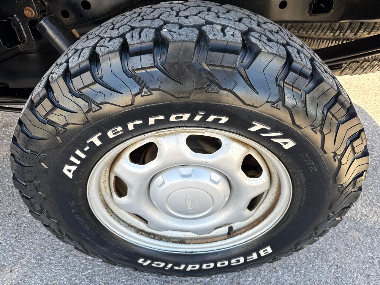 Ford F-150 4WD SuperCrew 145" XL 2013