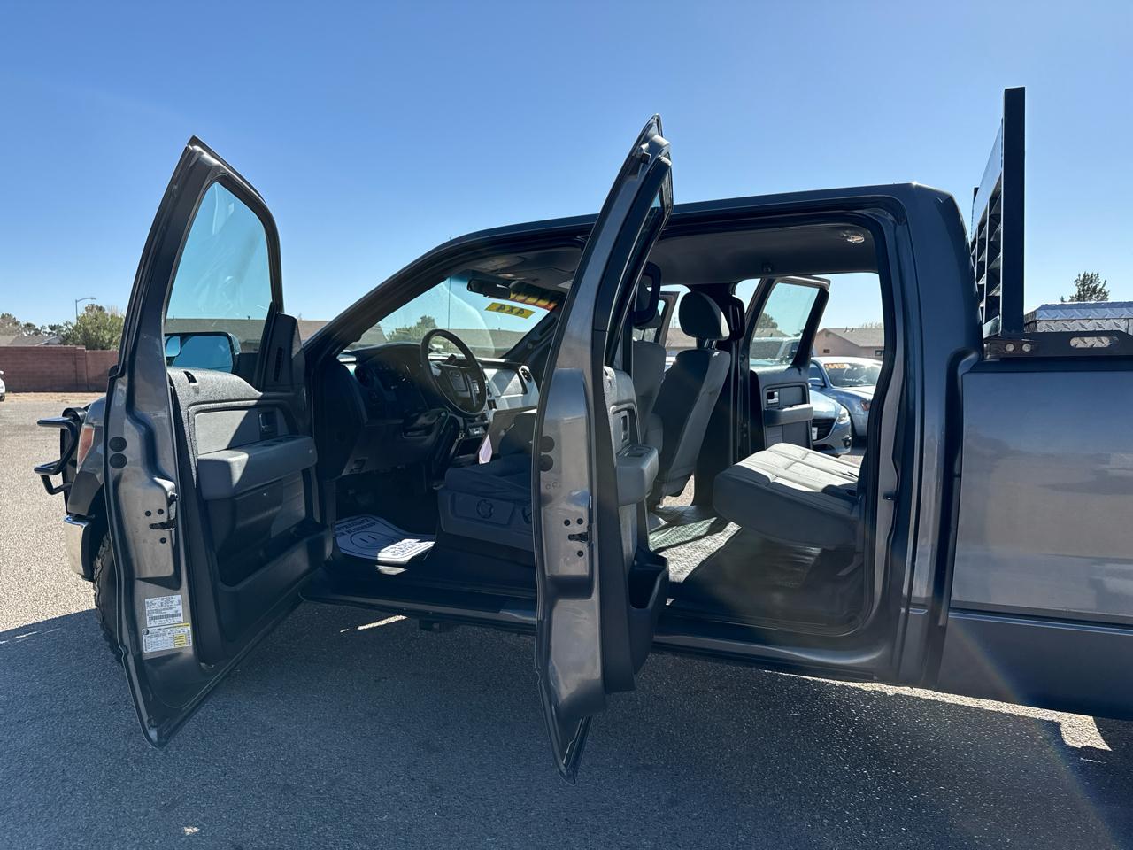 Ford F-150 4WD SuperCrew 145" XL 2013