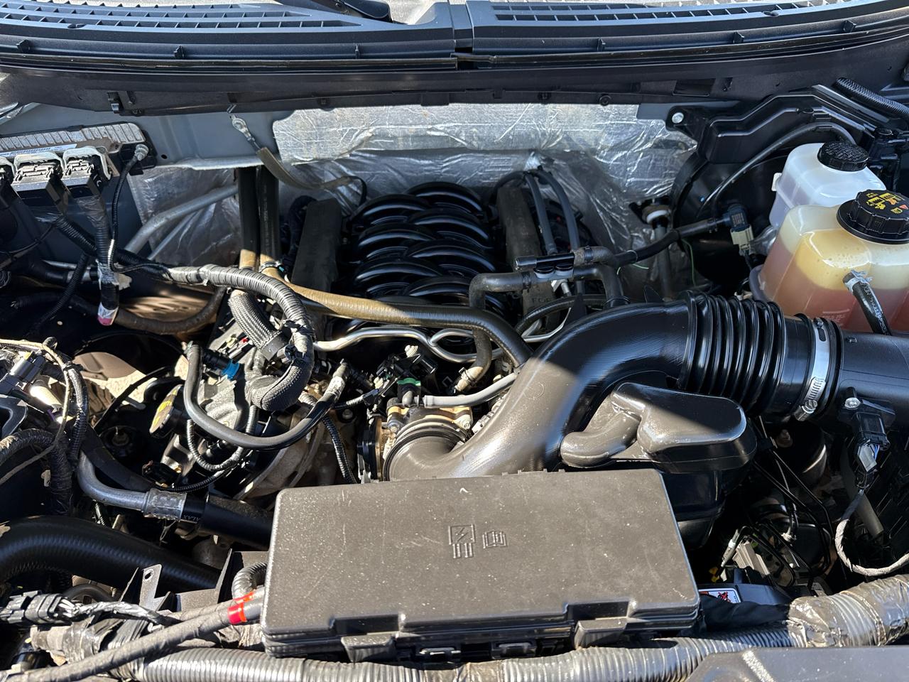 Ford F-150 4WD SuperCrew 145" XL 2013