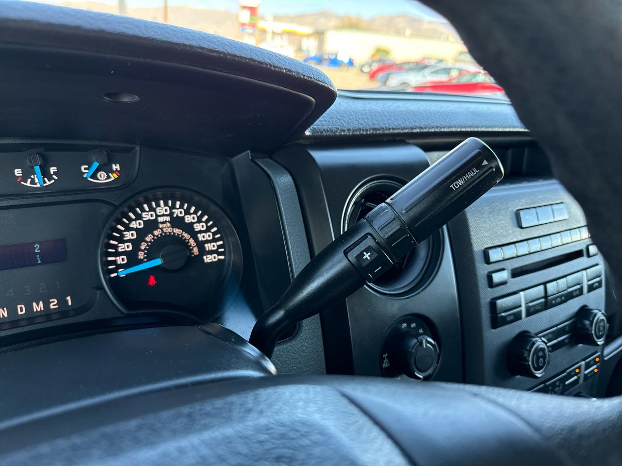 Ford F-150 4WD SuperCrew 145" XL 2013