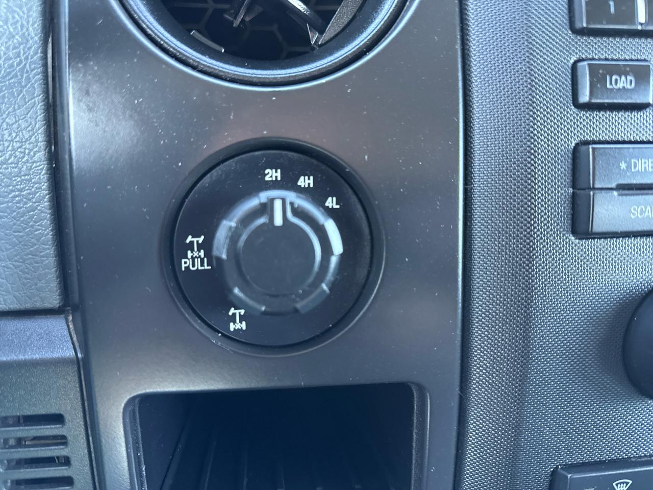 Ford F-150 4WD SuperCrew 145" XL 2013