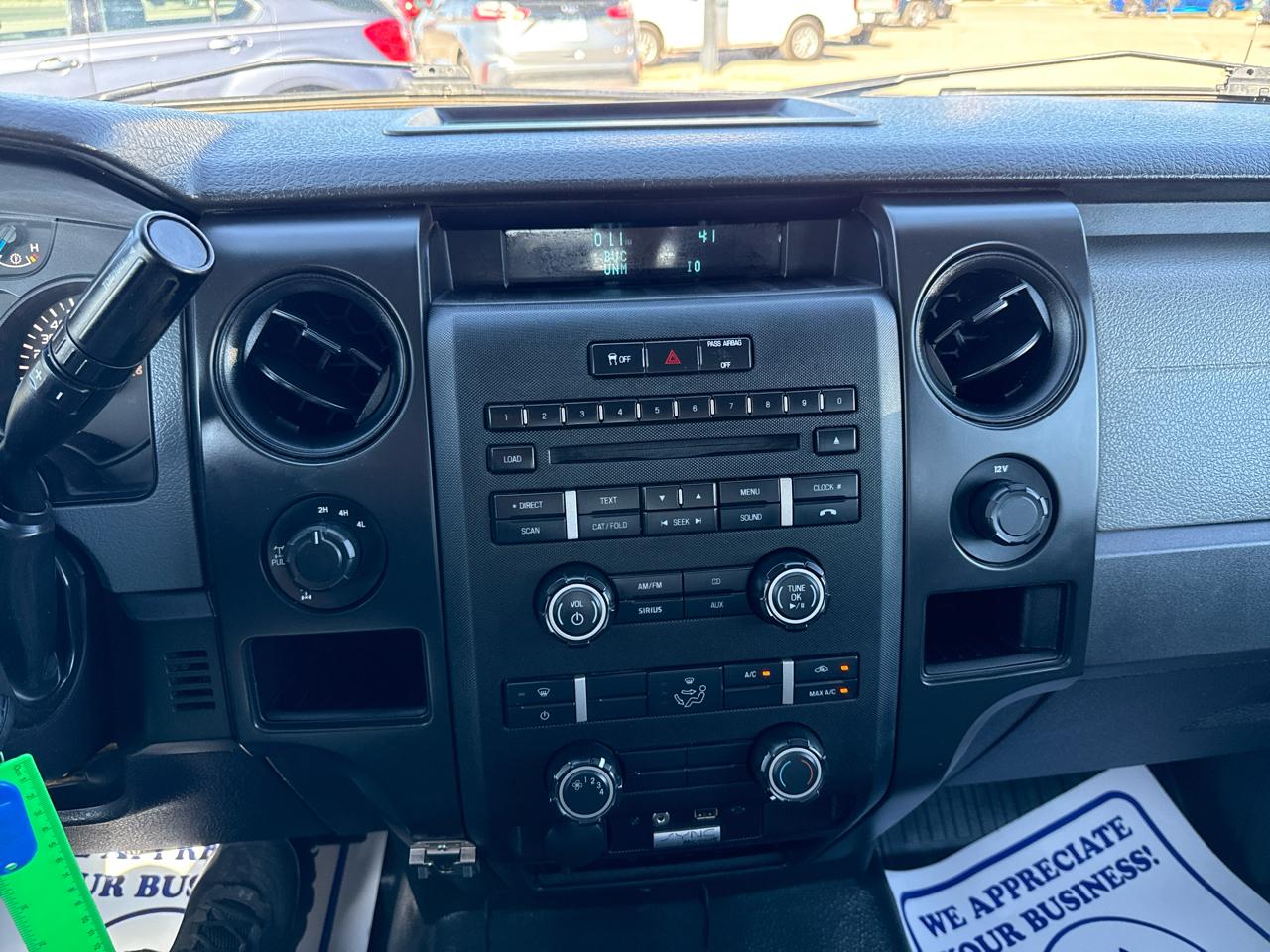 Ford F-150 4WD SuperCrew 145" XL 2013