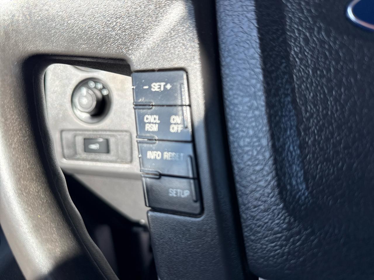 Ford F-150 4WD SuperCrew 145" XL 2013