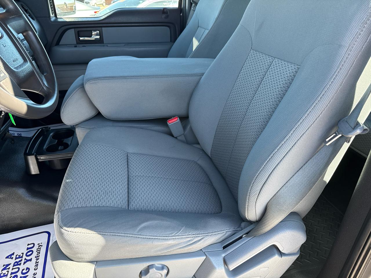 Ford F-150 4WD SuperCrew 145" XL 2013