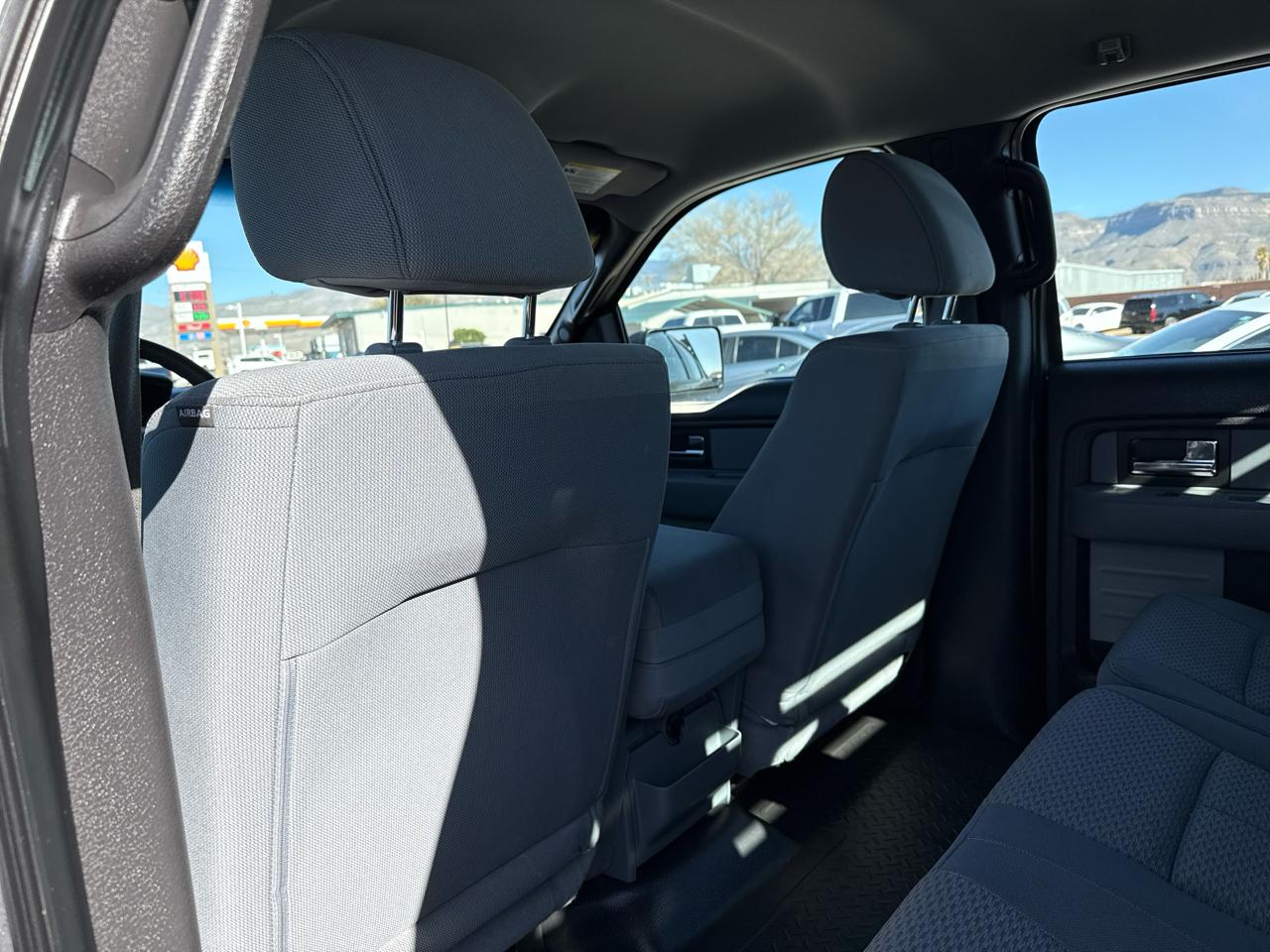 Ford F-150 4WD SuperCrew 145" XL 2013