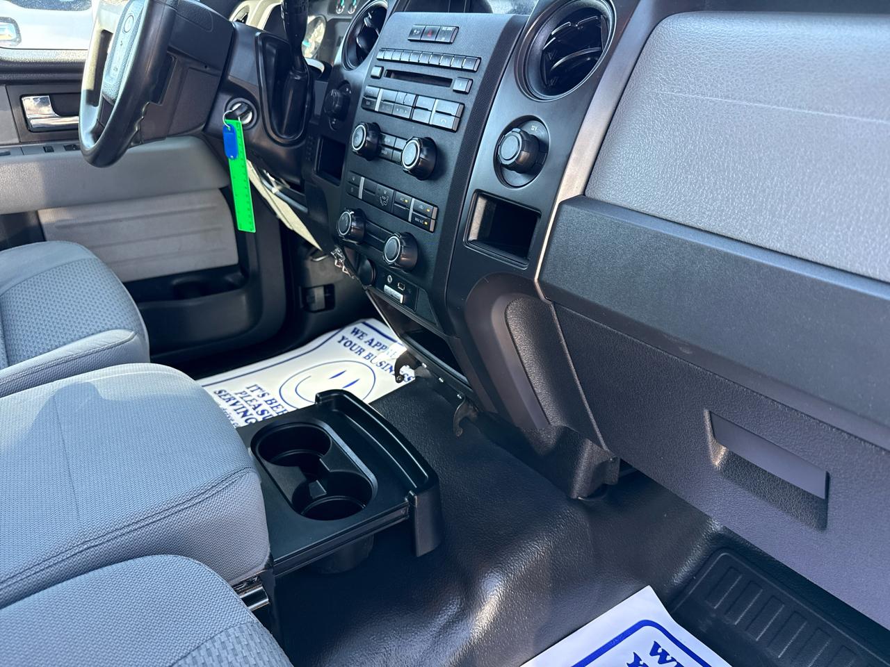 Ford F-150 4WD SuperCrew 145" XL 2013