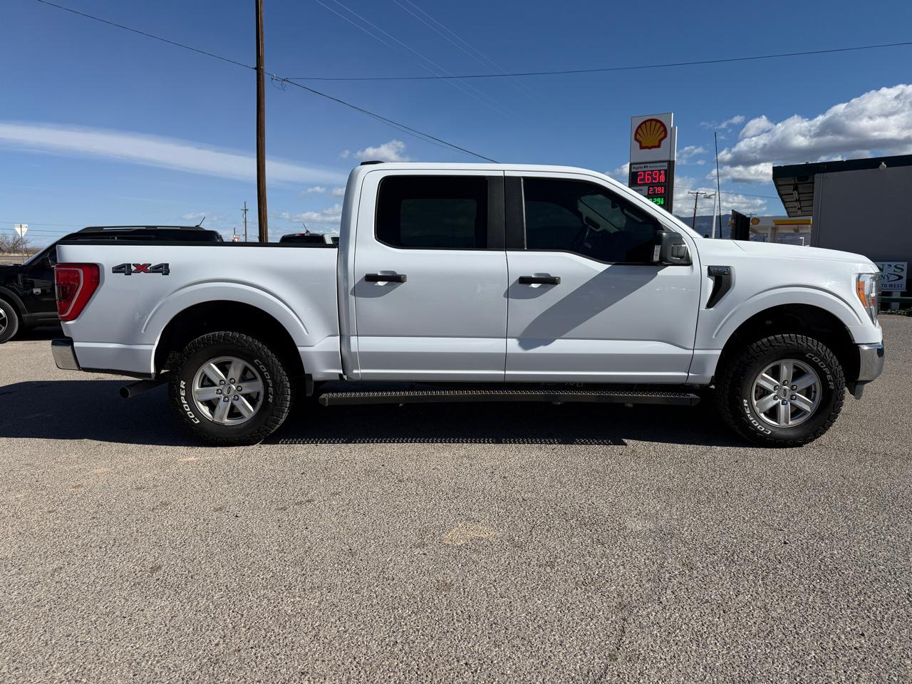 Ford F-150 XL 4WD SuperCrew 5.5' Box 2022