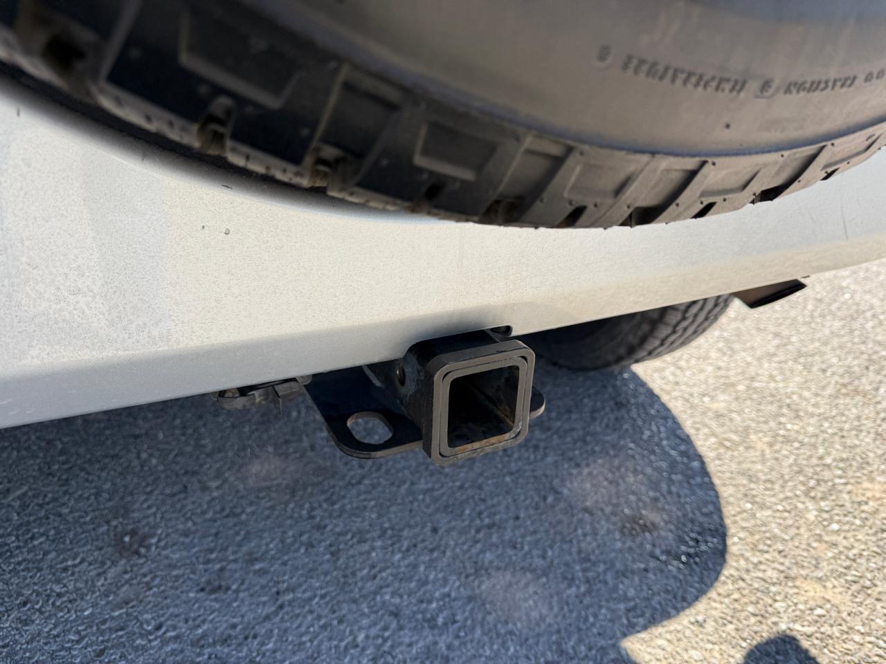 Jeep Wrangler 4WD 2dr Sahara 2011