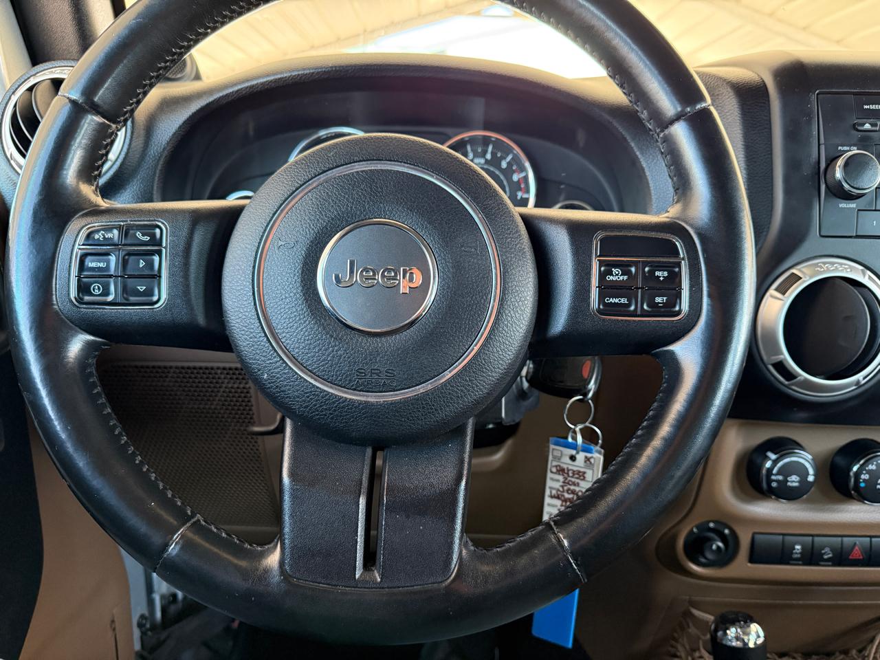 Jeep Wrangler 4WD 2dr Sahara 2011