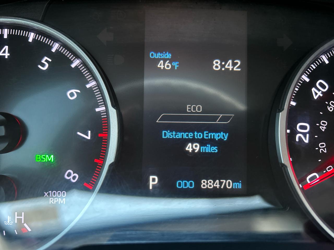 Toyota RAV4 XLE FWD (Natl) 2021