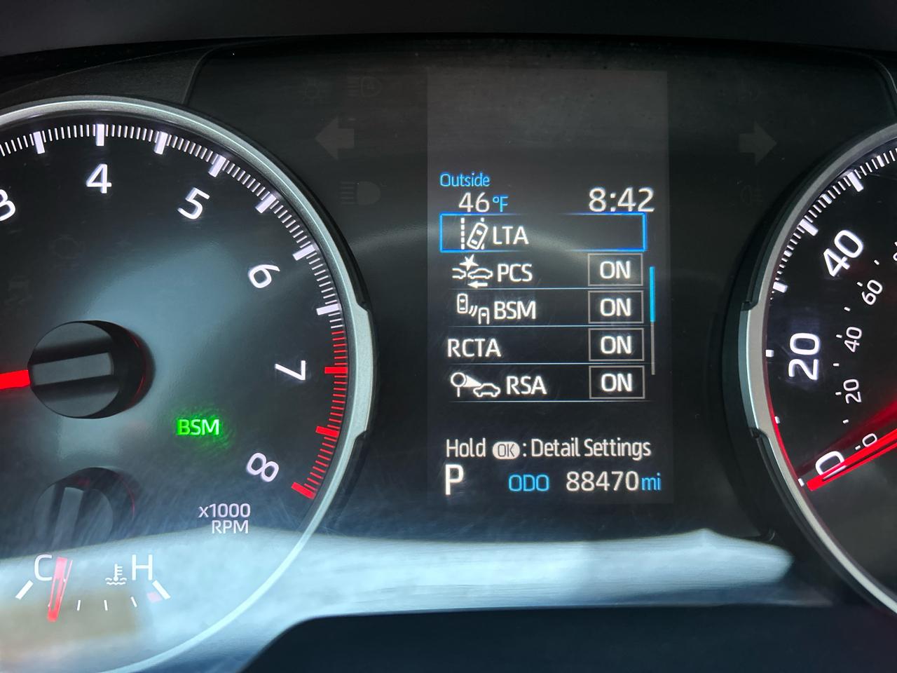 Toyota RAV4 XLE FWD (Natl) 2021