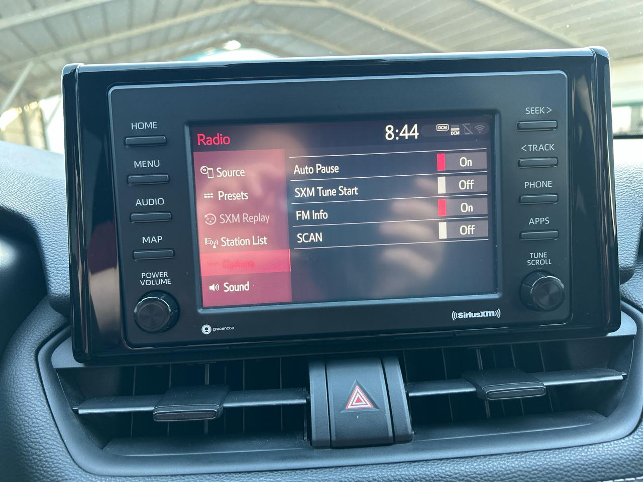 Toyota RAV4 XLE FWD (Natl) 2021