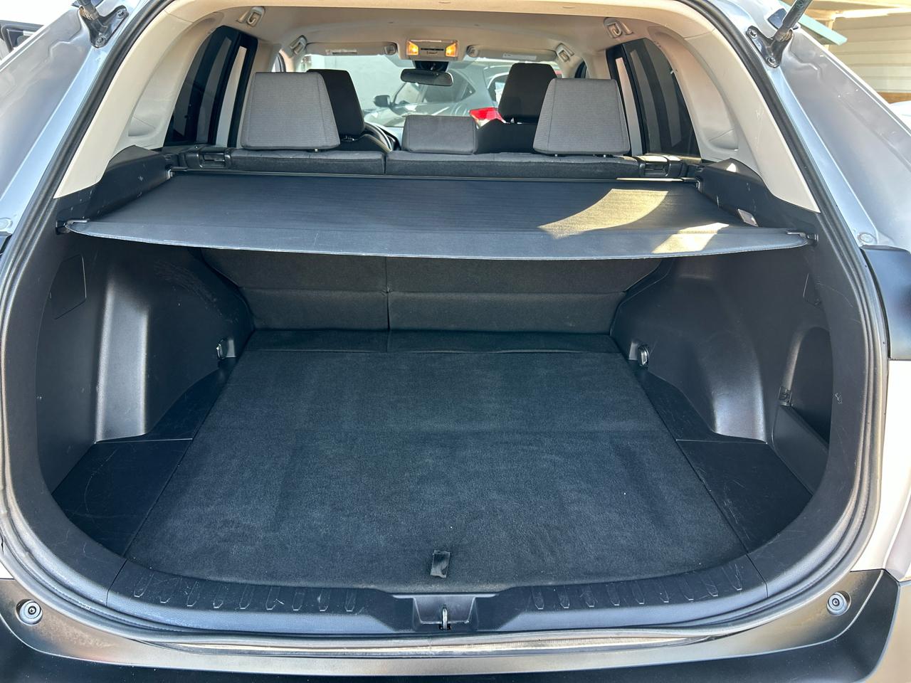 Toyota RAV4 XLE FWD (Natl) 2021