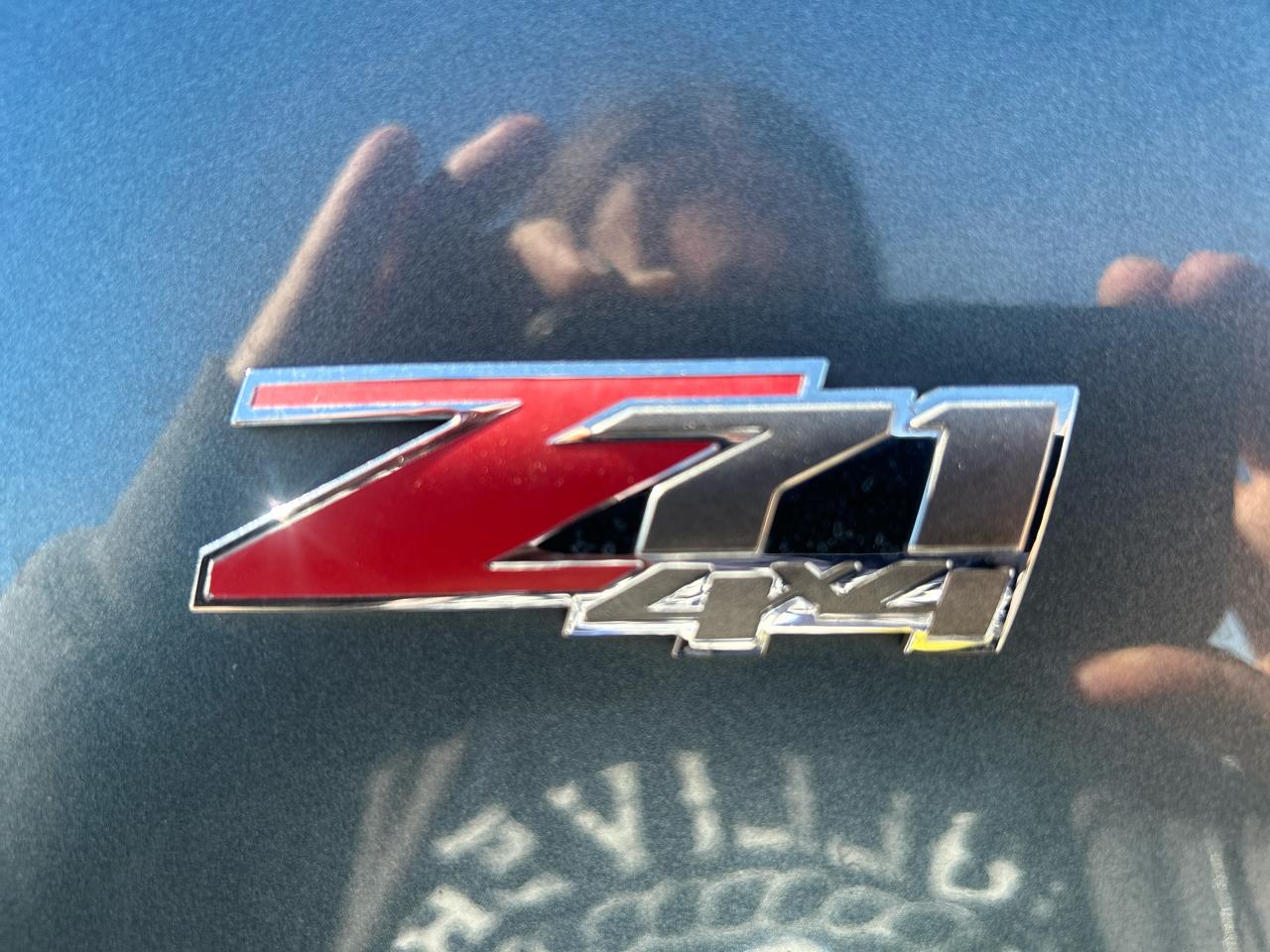 Chevrolet Avalanche 4WD Crew Cab 130" LT w/1LT 2009