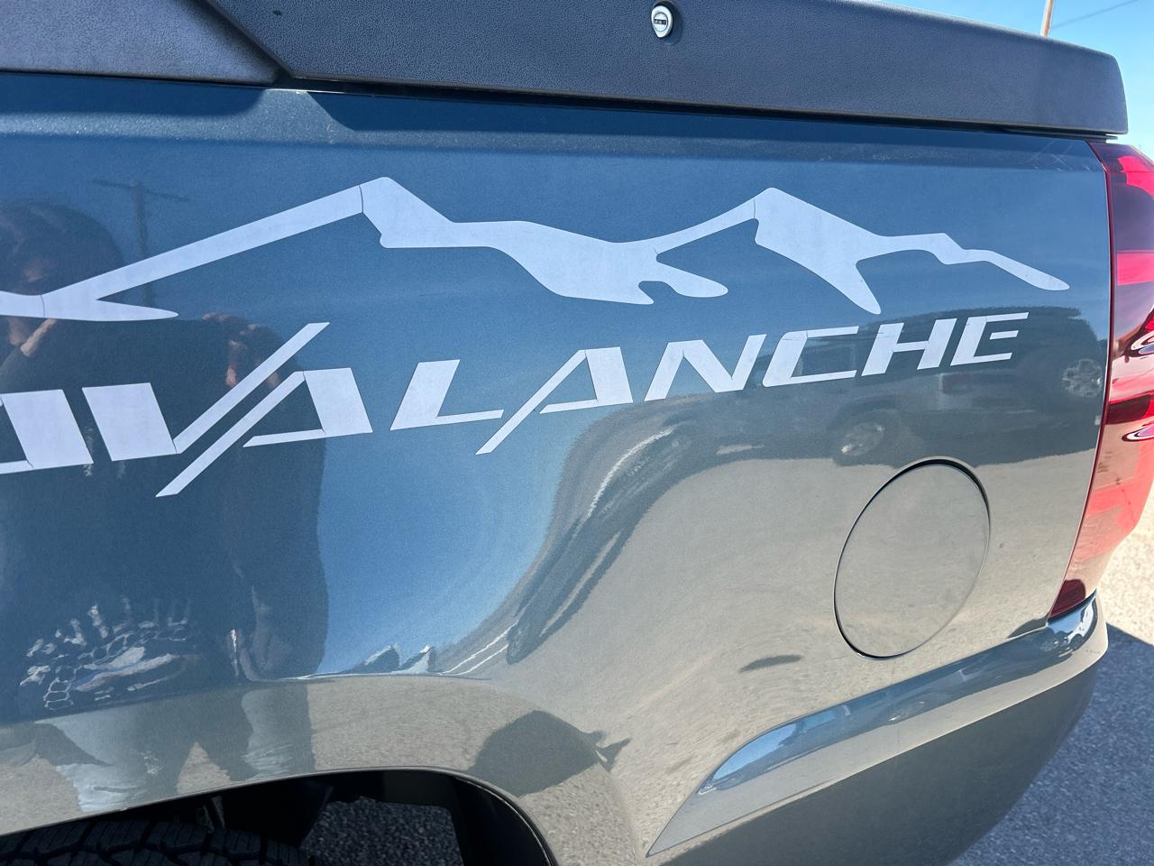 Chevrolet Avalanche 4WD Crew Cab 130" LT w/1LT 2009