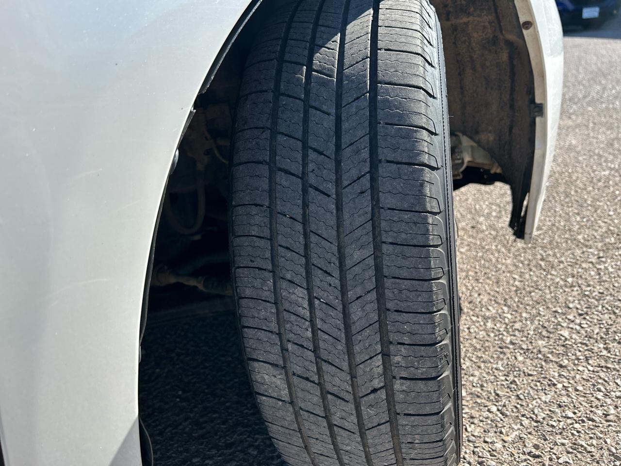 Toyota Prius 5dr HB Four (Natl) 2015