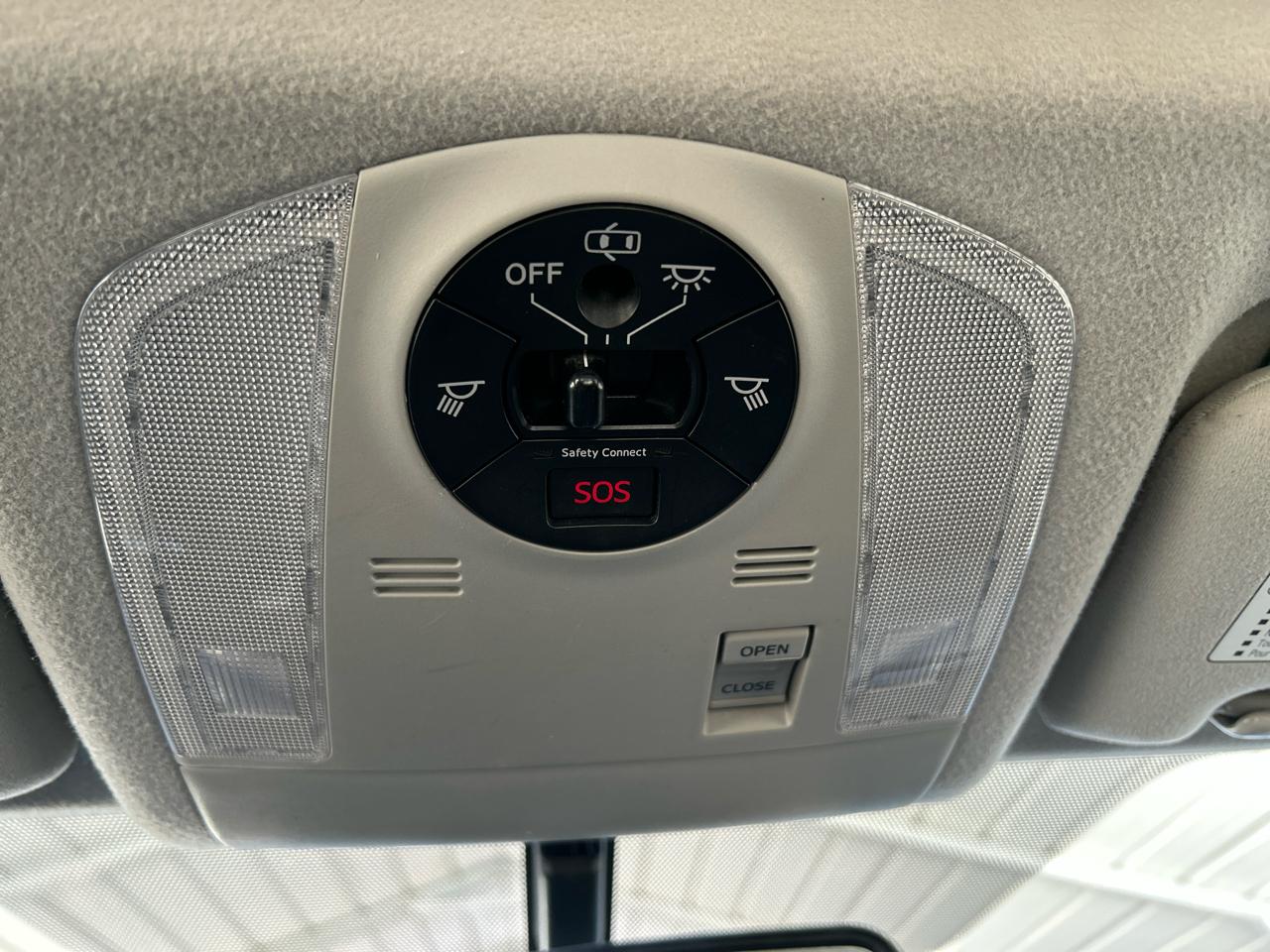 Toyota Prius 5dr HB Four (Natl) 2015